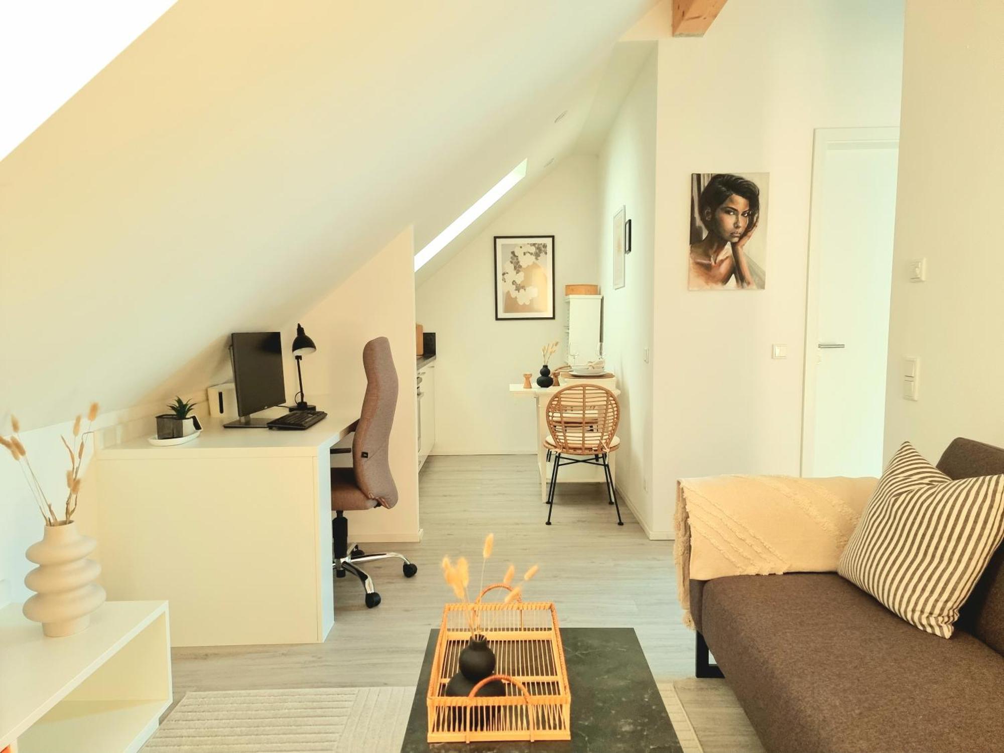 Homestay-Stylish, Zentral- Loft Apartment-Parking Ίνγκολστατ Εξωτερικό φωτογραφία